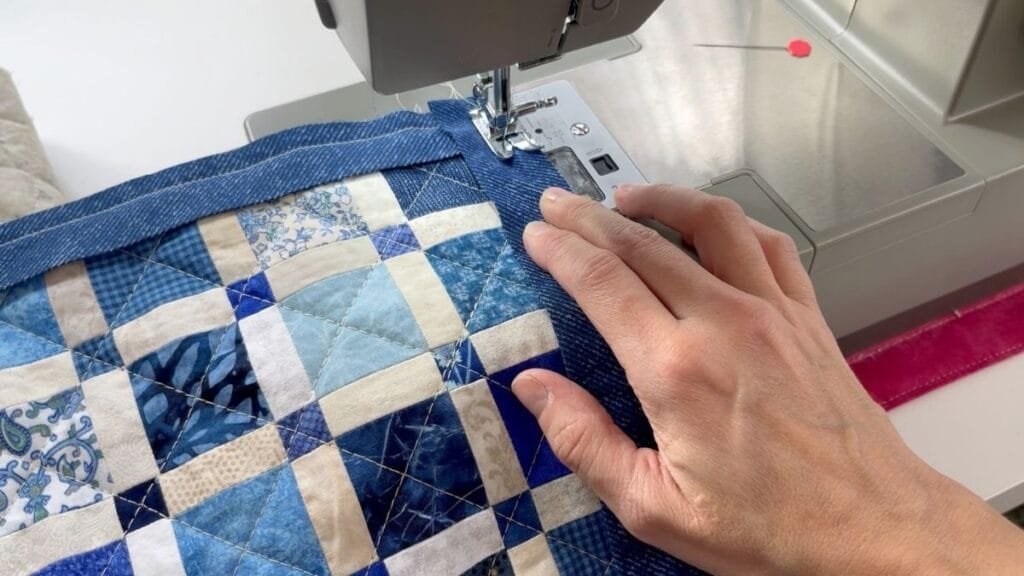 how to bind a table runner on a sewing machine