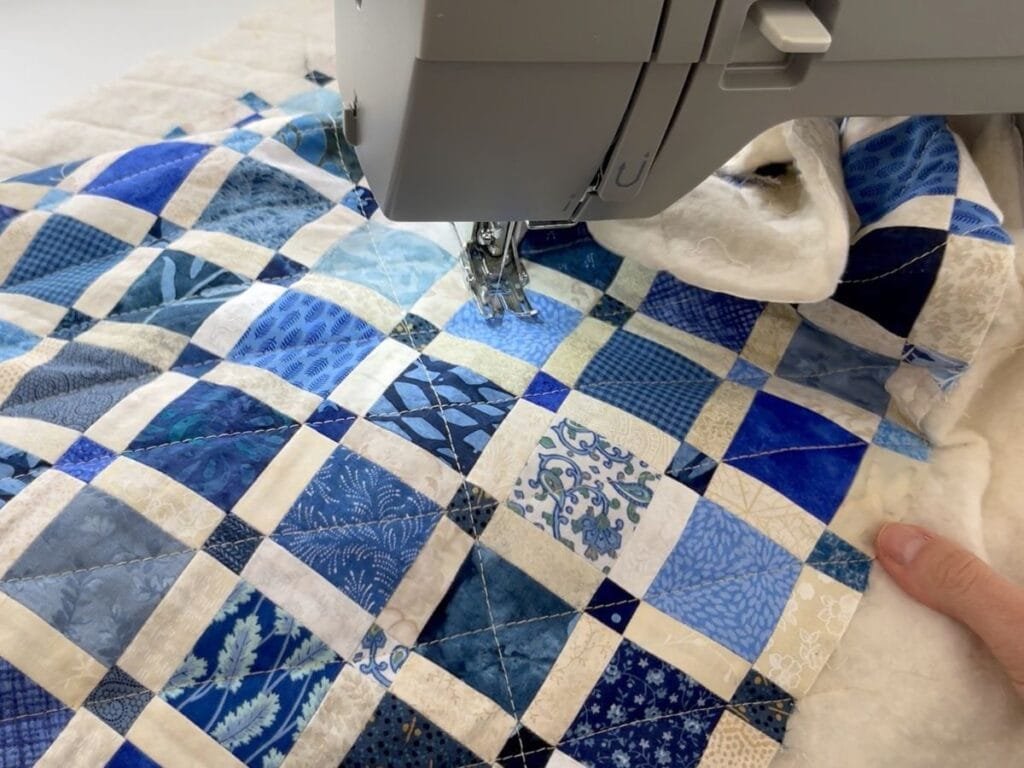 straight stitching quilting lines